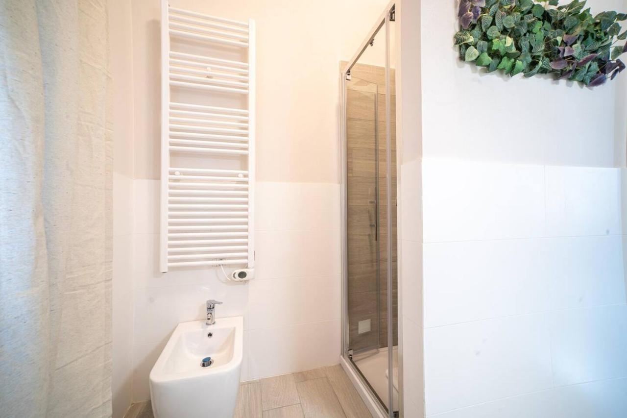 Easylife - Accogliente Residenza A Due Passi Dal Duomo Apartment Milan Exterior photo